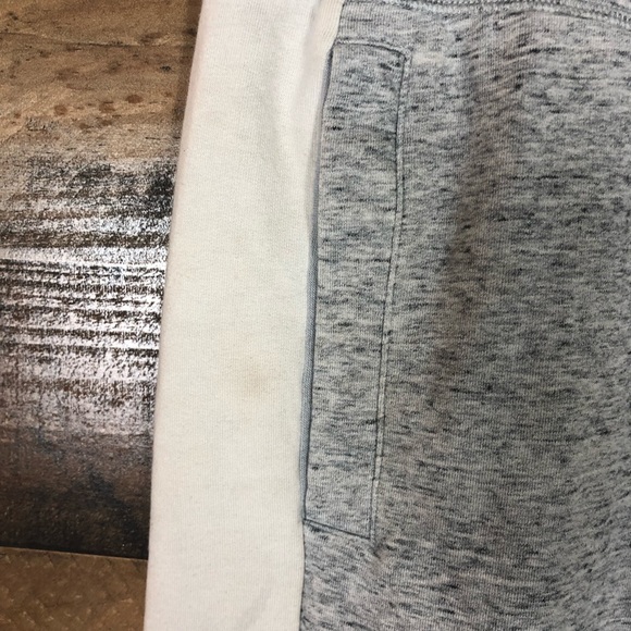 Pink Victoria’s Secret sweatpants - Picture 5 of 7